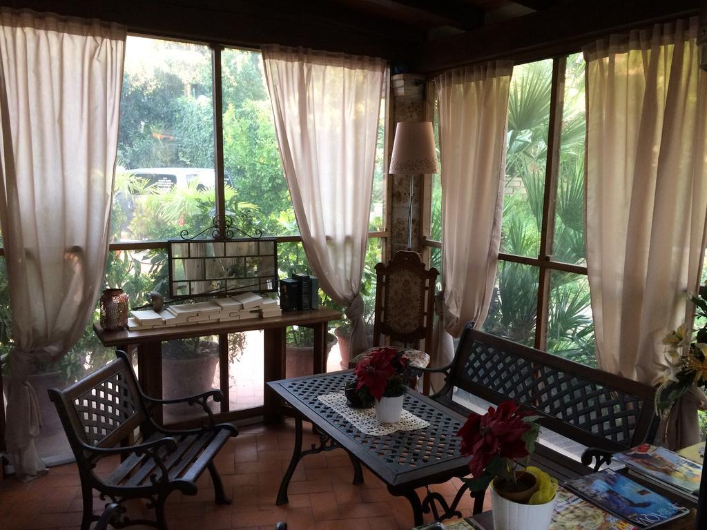 Clarice Hotel Castelnuovo Di Porto Ngoại thất bức ảnh